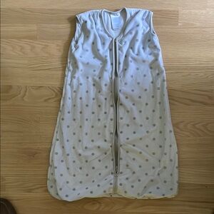 Halo SleepSack Pottery Barn Baby in Soft Gray size medium 6-12 months